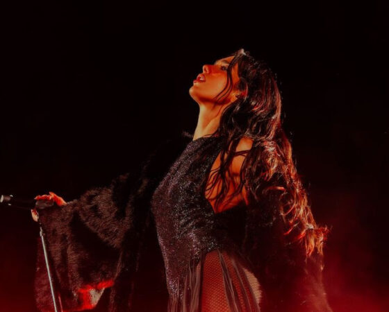 Dua Lipa estrena el álbum y película del concierto en vivo “Dua Lipa (Live From Mexico)”